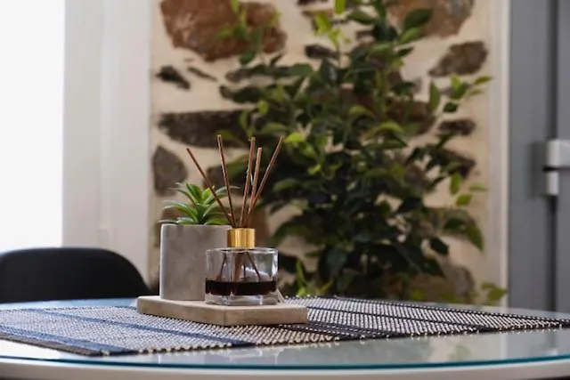 Floran's Apartment *